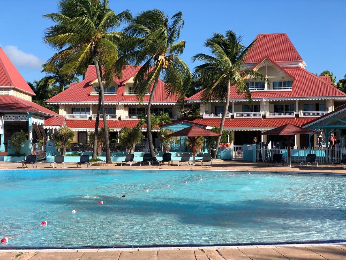 Suite 4 Pers Dans Village Vacances Sainte-Anne  Exteriör bild