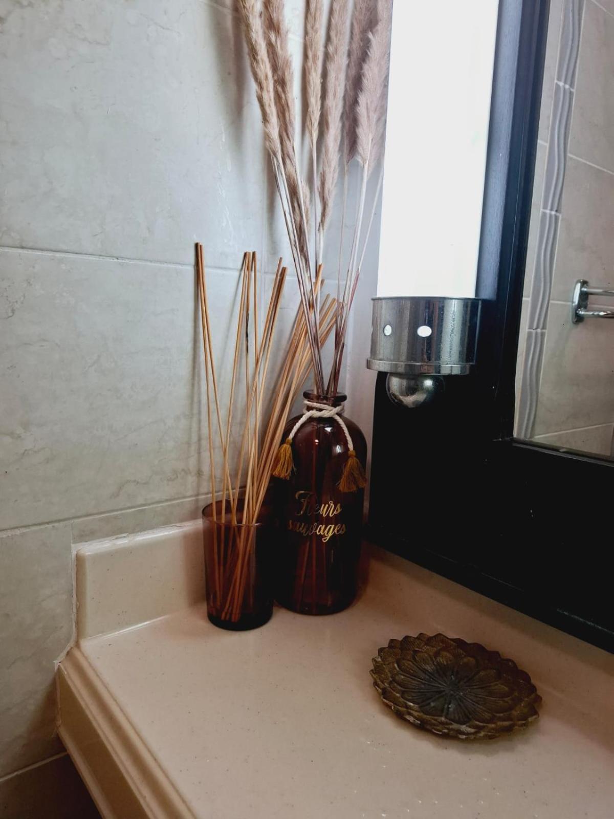Suite 4 Pers Dans Village Vacances Sainte-Anne  Exteriör bild